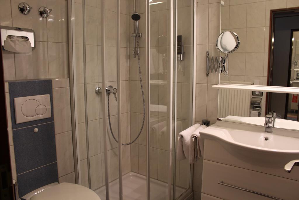 Hotel Gasthof Roessle Rottenburg am Neckar Exterior photo